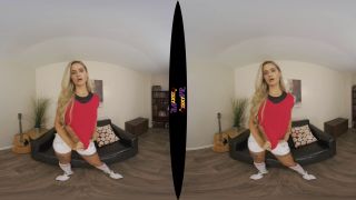 This Super Hot Blonde Will Have Your Temperature Off The Scale (VR 180 -2