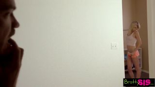 Kyle Mason,Zoe Parker - It Just Slipped in - S2:e8-6