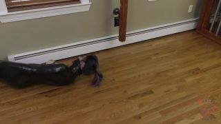 online porn video 18 Joy vs. Her Slow Squirm, fetish couple on bdsm porn -6