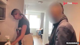 [GetFreeDays.com] Une Femme De Mnage Surprise Entrain De Voler Et Pilonne  Fond Dans Les Toi... Sex Video June 2023-0