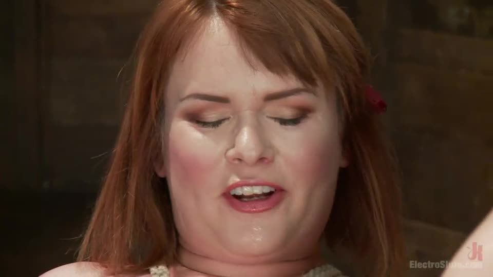 clip 9 ANAL ELECTRO LIVE SHOW with Claire Robbins - anal stretching - feet porn pantyhose blonde xxx