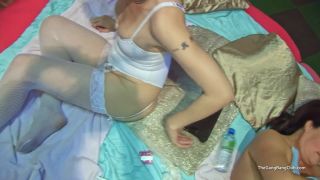 6264 Real Mature British Housewife Gangbang-4