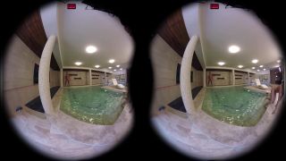 Cindy Loarn Gets Drilled By The Pool foot Cindy Loarn-4
