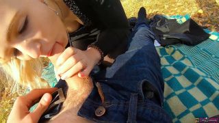 Teen Babe Loves To Suck And Fuck In Nature  Outdoor Pov 1080p-7