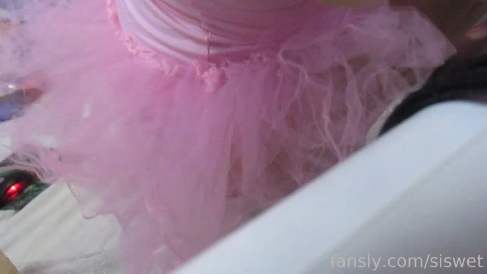 Elise - 11.02.2022 in my ballerina Outfit, and in my pant...