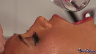 7144 Hannah Shaw - Bad Cook Facial-9