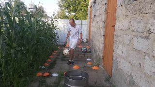 Ball Malvina the cat and I are playing barrel ball-5