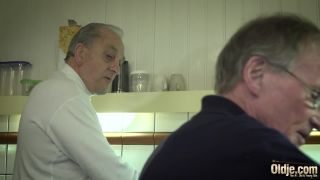 Online Tube Old & Young - old and young-1