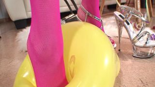 Footfetish 7788-BALLOON PUMPING IN STOCKINGS HIGH HEELS - (Feet porn)-6