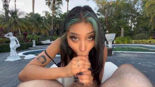 Sexy Alt Girl Venus Vera Jumps On & Tempts In HD 720p-9