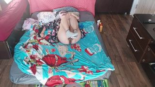 Feet Sensual massage of a hot couple with oil on the body. Foreplay in the bedroom with an amateur couple-2