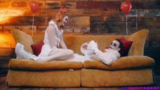 Stop Clowning Around Stepsis Creampie!-2