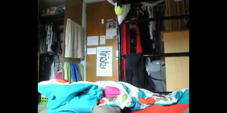 424135 18yo takes huge facial.