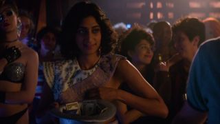 Geena Davis, etc - Glow s03e09 2019 HD-2