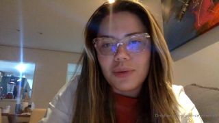 Yasmin Mineira 0grl74oxexv98rso4mk4y source-8