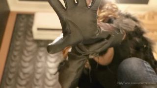 adult clip 45 sexy fetish Mistress Kira – Leather Gloves And Jeans Denim Fetish, masturbation instructions on pov-9