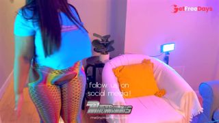 SEXY EBONY GIVES NASTY GHETTO HEAD WITH NO HANDS-9