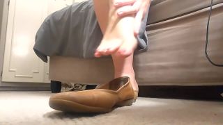 free porn clip 2 Flat shoeplay with sexy anklet upd - wrinkled soles - feet porn loli foot fetish-3