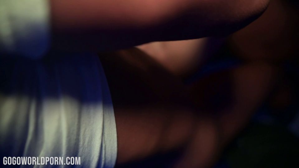 [GoGoWorldPorn] Gogo Fukme Selena Blaze And Burgundy [12.12.24] [1080p].