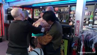 Kelly Divine Big Beautiful Ass Fisted in Public.-1