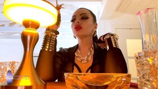 free adult clip 35 Anouschka Femme Fatale - Bad Luck, Burglar - FullHD 1080p on femdom porn paw fetish-2