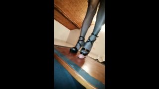I Squeeze my Slave before going out with Friendsshoejob S...-1