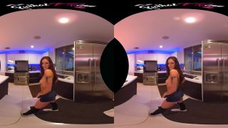  Realhotvr presents Hot Teen Pounds Pussy While You Lick Her To Orgasm – Kenzi Ryans (MP4, UltraHD/2K, 4096×2048),  on virtual reality -5