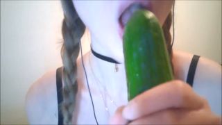Peas and Pies 20181218 - 🥒 spitting & fast licking sucking sounds 👄 [1280x720]-6