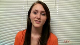 Interview Movie teen Holly Nowell-0