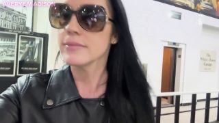 Averye Madison - Cumwalk Through Chinatown-8
