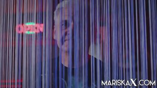 7176 Mariska fucks Sahara while guy watches at club-8
