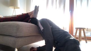 My Personnal Foot Slave (footgagging,ballbusting,humanashtray,facespitting).-9
