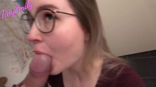 TinyEmily - Hilfe mir ich brauche einen starken Handwerker - Pov AO Cr ... Amateur!-4