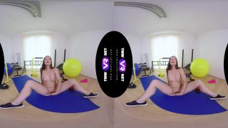 online adult video 49  reality | Teressa Bizarre in Sexy Fitness Enthusiast Shows More of a Slim Body | teressa bizarre-8