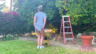 Exclusive Outdoor Masturbation While Picking Lemons-2