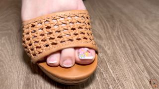 [K2S.CLUB] Femdom Puppy Play - Saturn Mesmerizes - Her Step Brother Into Her Puppy With Femdom Taboo Feet Pussy Ass Worship - FullHD 1080P-5