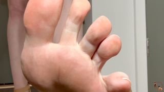 [K2S.CLUB] Femdom Puppy Play - Saturn Mesmerizes - Her Step Brother Into Her Puppy With Femdom Taboo Feet Pussy Ass Worship - FullHD 1080P-6