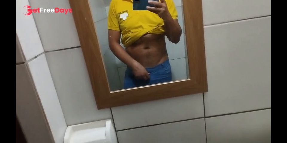 [GetFreeDays.com] BRASIL. gostoso do pau grande brincando no banheiro do trabalho Sex Leak May 2023