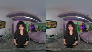 Deepthroat Nikki Slick As Lydia From Beetlejuice Is Ready To Engage In Some Down And Dirty Deeds-1