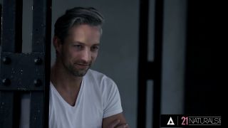 Anal Porn 21 NATURALS - Horny Evelina Darling Gets Hot Facial After Hard Anal Sex FULL SCENE-1