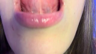 MadzzWorld - lens licking with Pop rocks! MadzzWorld   lens-9