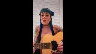 LAIKA - imnotlaika () Imnotlaika - a little music to end the night im off to bed 28-04-2021-3