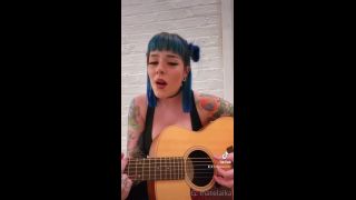 LAIKA - imnotlaika () Imnotlaika - a little music to end the night im off to bed 28-04-2021-5