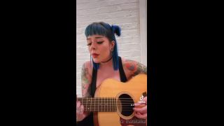 LAIKA - imnotlaika () Imnotlaika - a little music to end the night im off to bed 28-04-2021-6