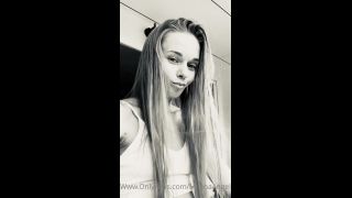 Milena Angel () Milenaangel - catches wind in my hair before the storm 23-09-2020-3