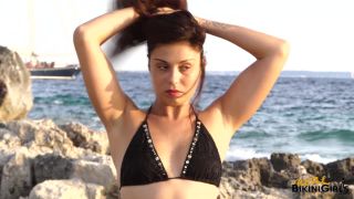 Patricia H – 27yo – Sunset Strip Nudism!-2