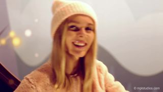 Karissa Diamondchristmas card from kiev (mpls, 2017 12 22)-1