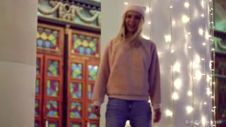 Karissa Diamondchristmas card from kiev (mpls, 2017 12 22)-3