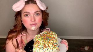 online porn clip 40 Adora bell – Piggy Eats Cake no hands | fetish | femdom porn sph femdom-3