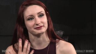 Violet Monroe does drooling deepthroat on two cocks while...-1